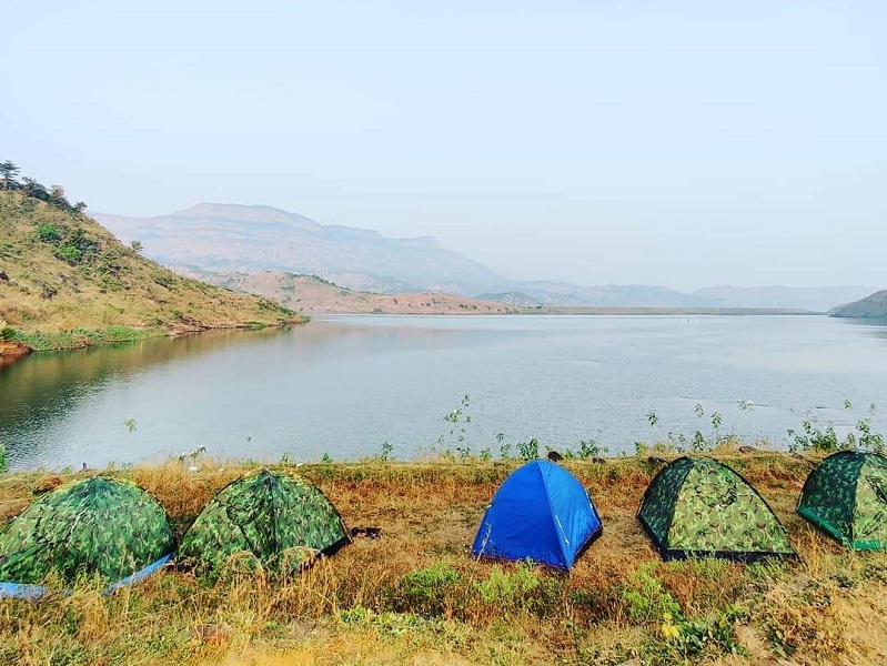 raigad fort trek and camping